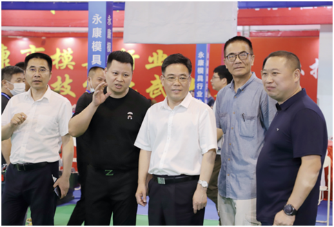 �������ʻ�е�豸չ