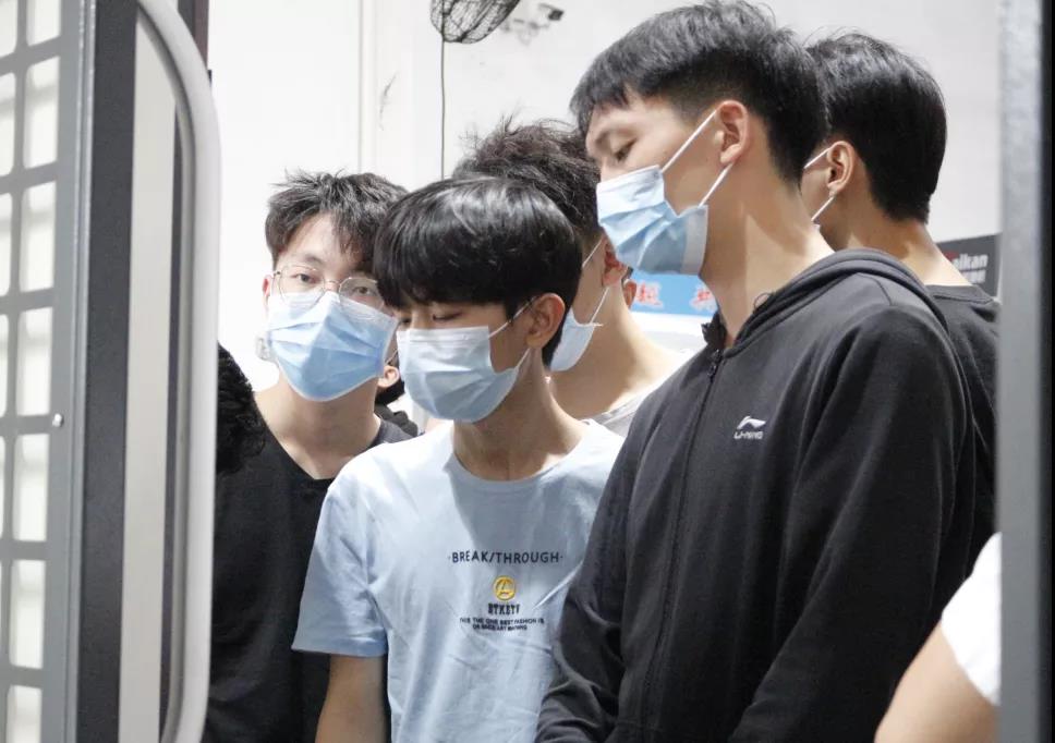 ���μ���ag8������ѵ