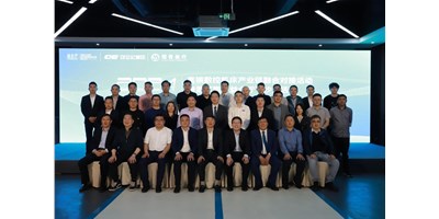 �����и߶����ػ�����ҵ���ں϶Խӻ�ߵڶ��ڡ���������ɳ���Բ����Ļ